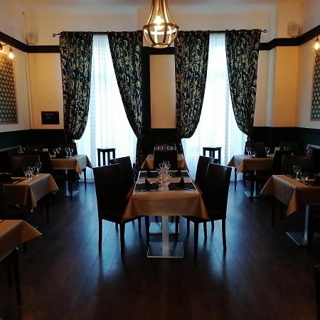 Hostellerie De La Quenoeuille Маркиз Екстериор снимка