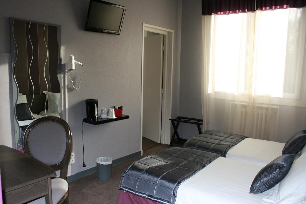 Hostellerie De La Quenoeuille Маркиз Стая снимка