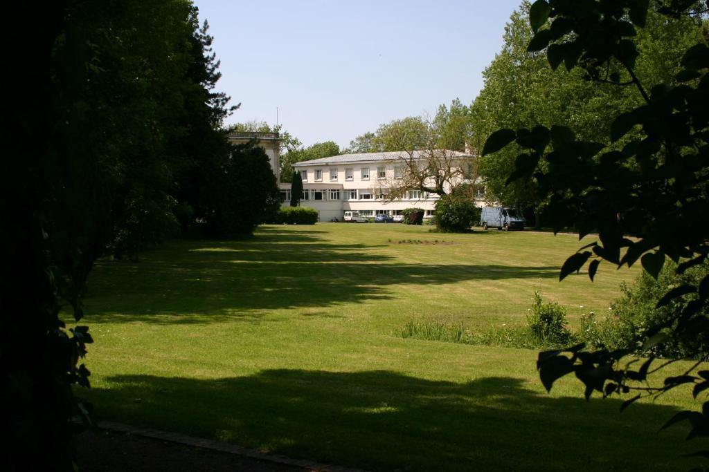 Hostellerie De La Quenoeuille Маркиз Екстериор снимка