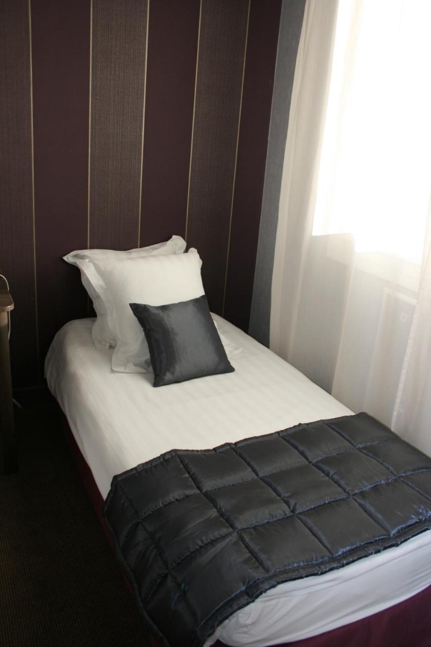 Hostellerie De La Quenoeuille Маркиз Екстериор снимка